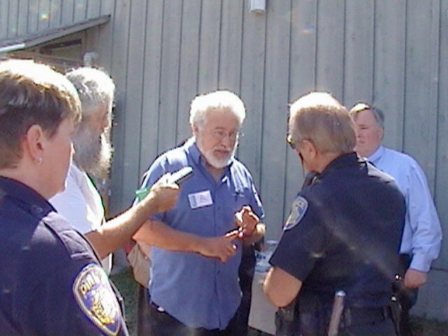 norse__rotkin__john_thompson__and_police_at_aclu_aug_2007.jpg 